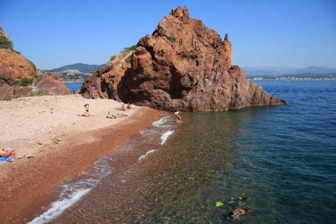 Rez De Jardin Au Calme Et Proche Mer Mandelieu Exteriér fotografie